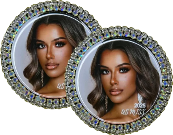 2 BROOCHES
